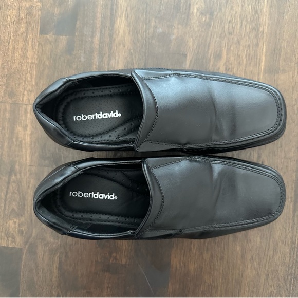 Boy’s Robert David Black Dress Shoes Size 4W - Picture 5 of 9